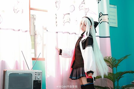 G44 leaked photo #18