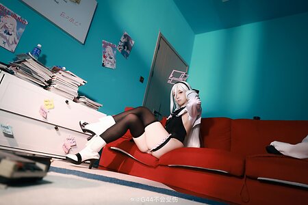 G44 leaked photo #23