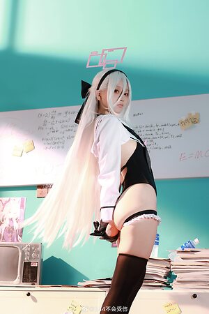 G44 leaked photo #38