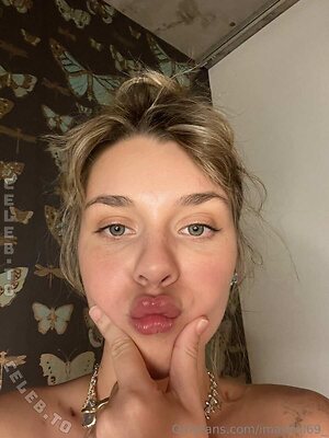 Gabbie Carter photo