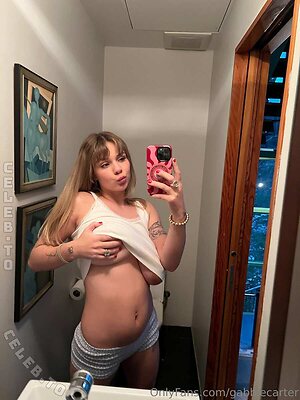 Gabbie Carter photo