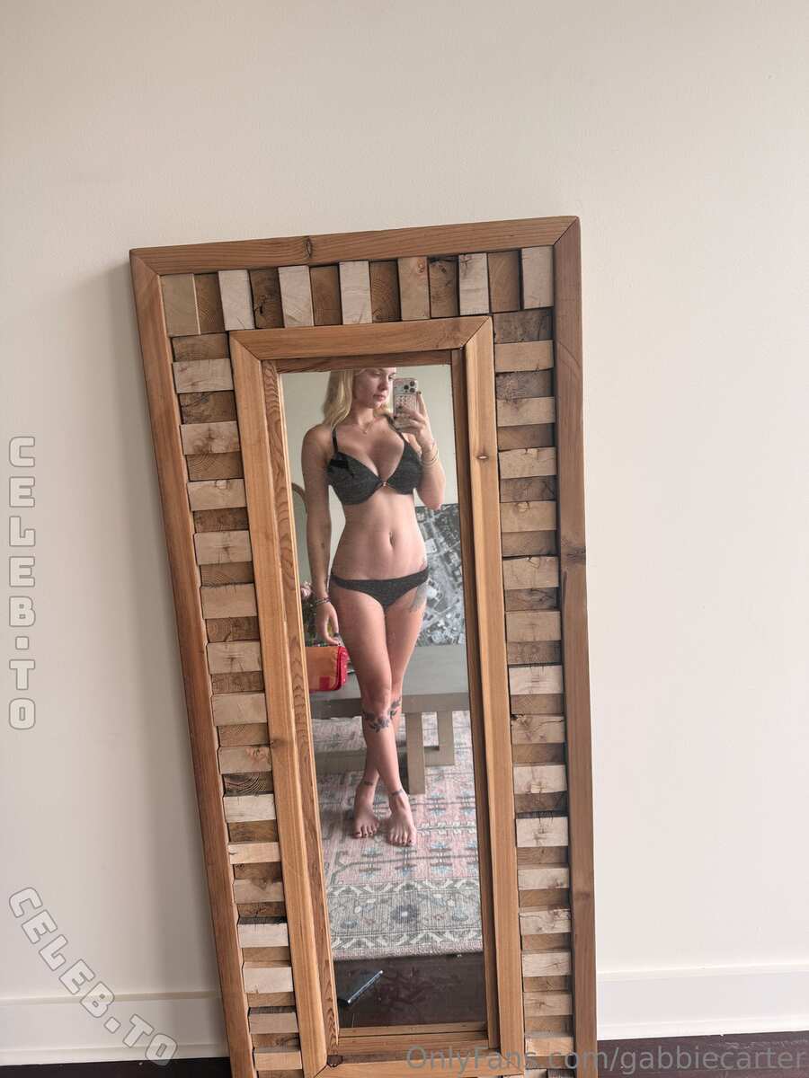 Gabbie Carter photo