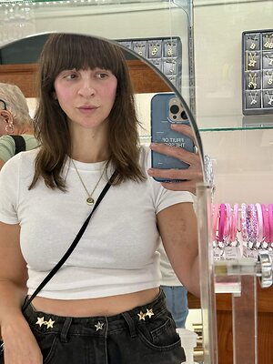 Gabbie Hanna leaked photo #58