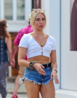Gabby Allen Nude Leaked Photo #7