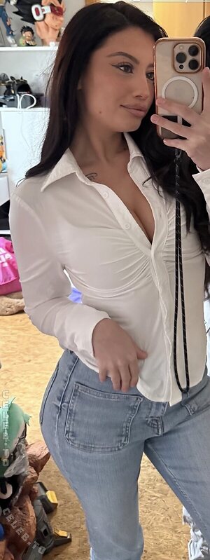 Gabriela alves Nude Leaked Photo #8