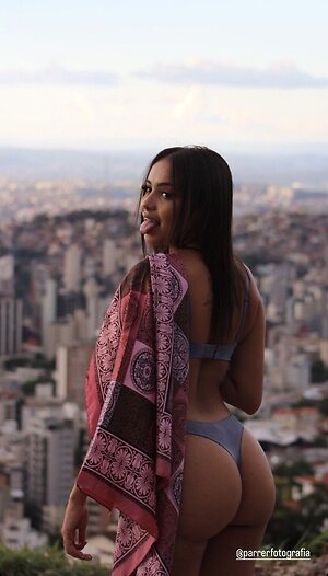Gabriela Vitoria Reis leaked photo #4