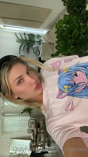 Gabrielle Epstein leaked photo #66