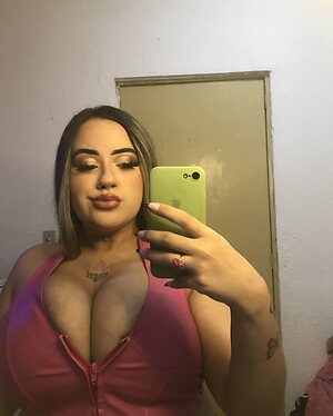 Gabrielle Jones leaked photo #3