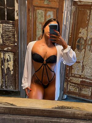 Gaby Frazão Nude Leaked Photo #31