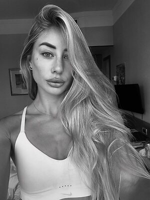 Gaia Sabbatini leaked photo #10