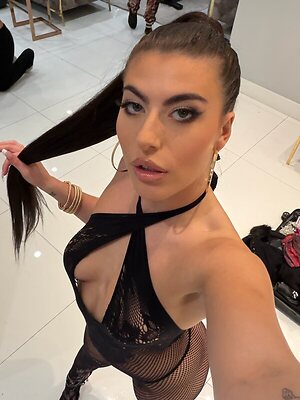 Gal Ritchie leaked photo #563