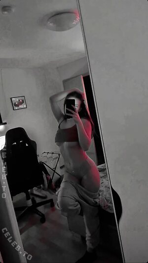 Gamerpetrol Nude Leaked Photo #85