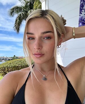 Georgia Ellenwood leaked photo #2