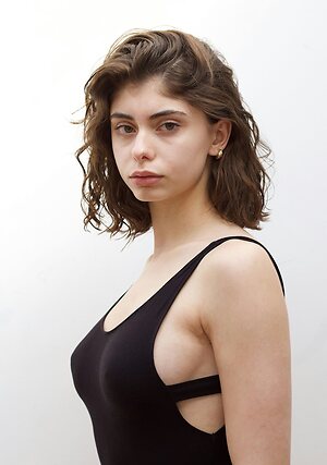 Georgia Marie Cox leaked photo #5