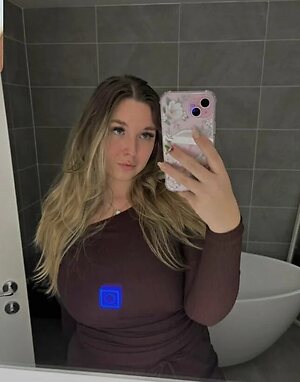 Georgia R Nude Leaked Photo #94