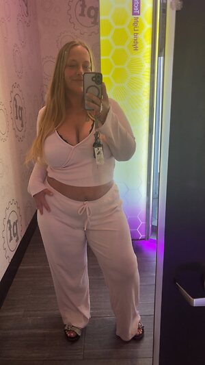 Georgie Snyder leaked photo #24