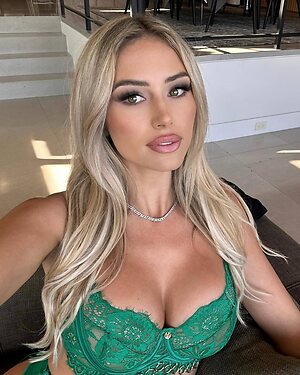 Georgina Gentle leaked photo #16