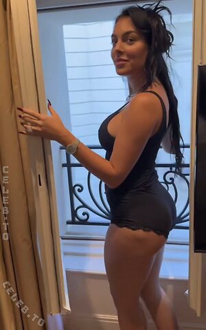 Georgina Rodriguez Hernández Nude Leaked Photo #2