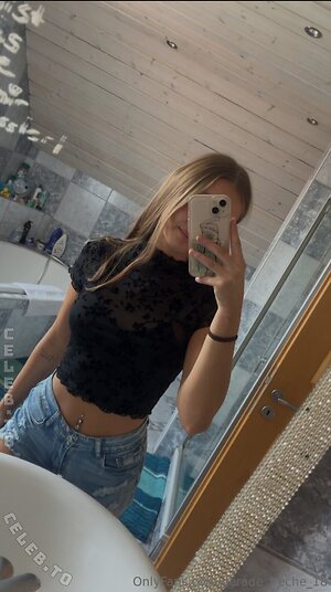 Gerade_freche_18 leaked photo #14