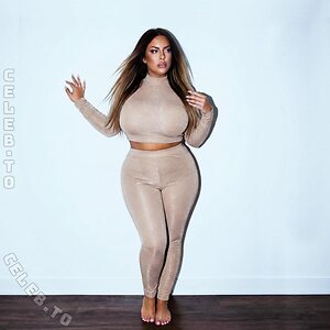 Geri Amazon Nude Leaked Photo #5