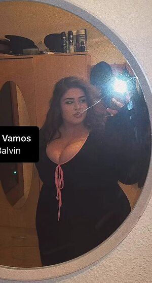 German girl with huge tits Nude Leaked Photo #2