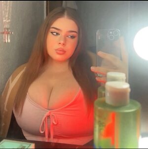 German girl with huge tits Nude Leaked Photo #3