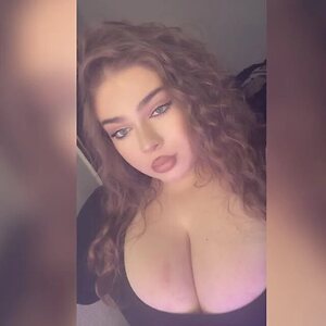 German girl with huge tits Nude Leaked Photo #16