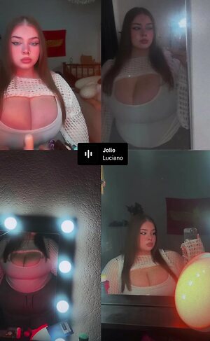 German girl with huge tits Nude Leaked Photo #20