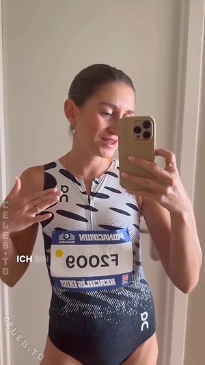 Gesa Krause Nude Leaked Photo #29