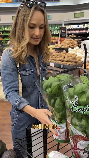 Giada De Laurentiis Nude Leaked Photo #38