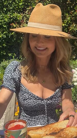 Giada De Laurentiis Nude Leaked Photo #86