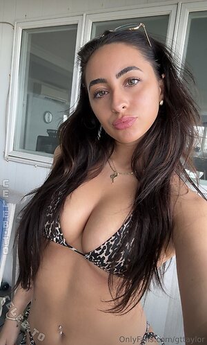 Giannattaylor leaked photo #34