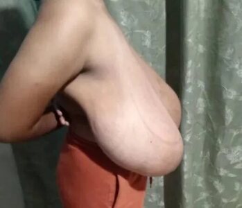 Gigantomastia Nude Leaked Photo #47