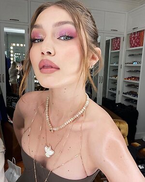Gigi Hadid Hot leaked photo #36