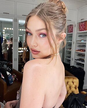 Gigi Hadid Hot leaked photo #38