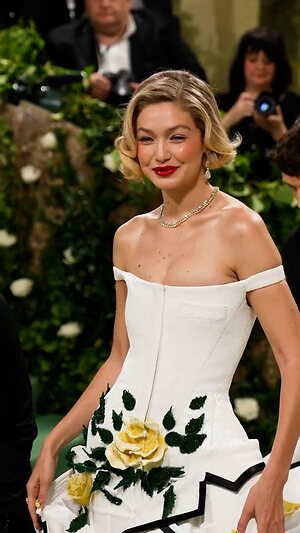 Gigi Hadid Hot Nude Leaked Photo #85