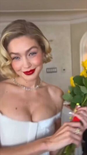 Gigi Hadid Hot Nude Leaked Photo #87