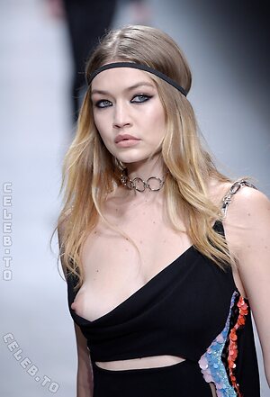 Gigi Hadid photo
