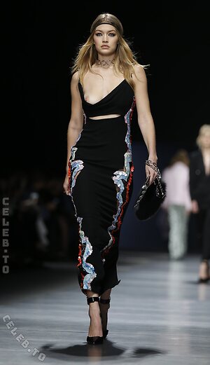 Gigi Hadid photo