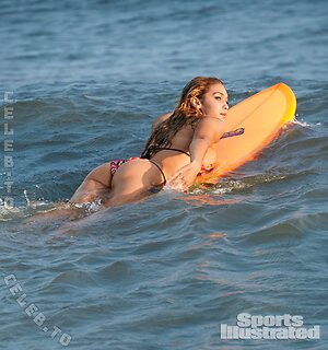 Gigi Hadid leaked photo #358