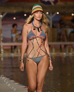 Gigi Hadid leaked photo #400
