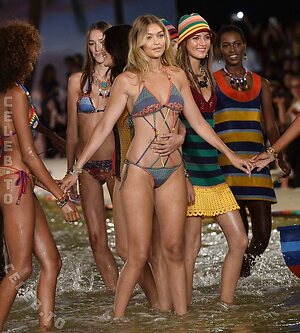 Gigi Hadid leaked photo #408