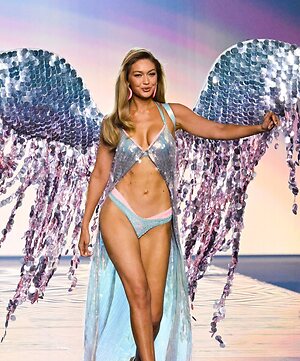 Gigi Hadid leaked photo #554