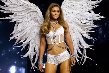Gigi Hadid leaked photo #593