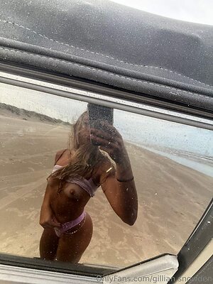 Gillian Snowden leaked photo #59