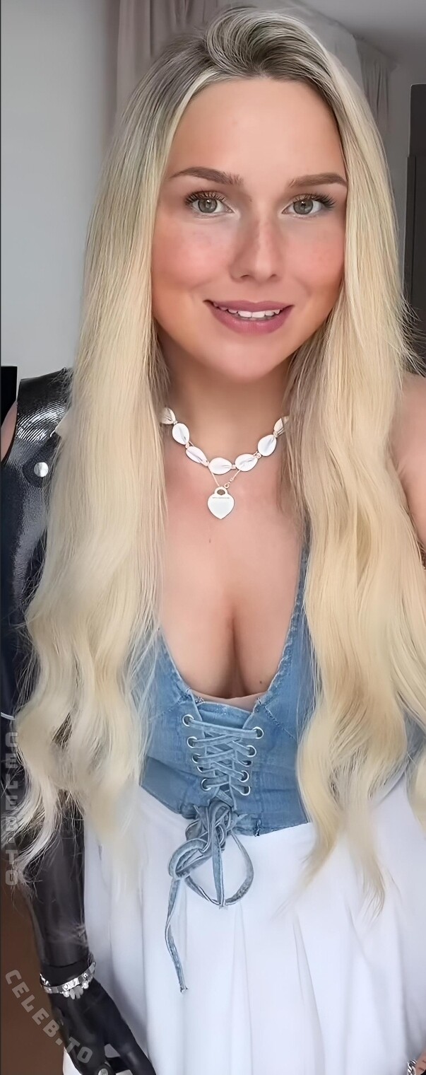 Gina Rühl photo