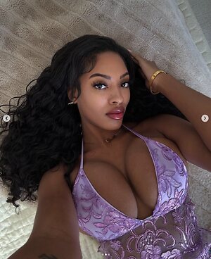 Gina Wap leaked photo #16