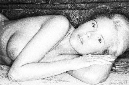 Gina Wild Nude Leaked Photo #18