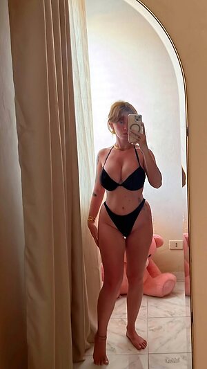 Giovanna R Nude Leaked Photo #64