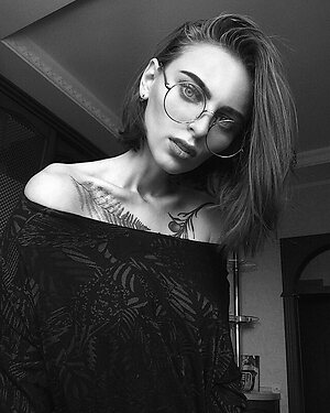 Girlvinishko leaked photo #2